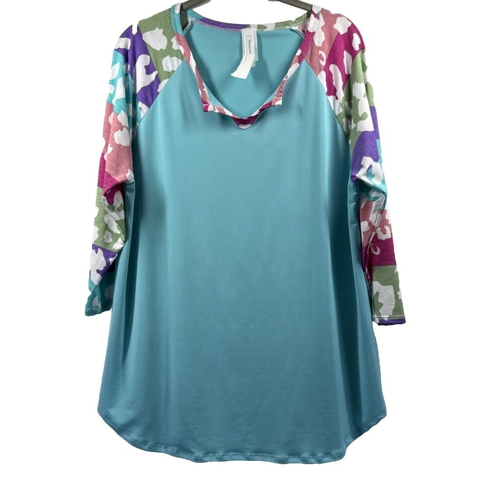 HoneyMe Women's Top Size Medium Rainbow 3/4 Raglan Sleeves Relaxed Fit Colorful